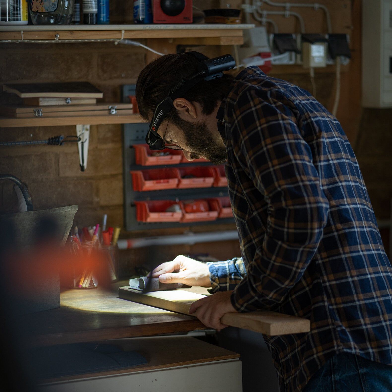 Linterna frontal Ledlenser Faro H7R Core - Imagen 8